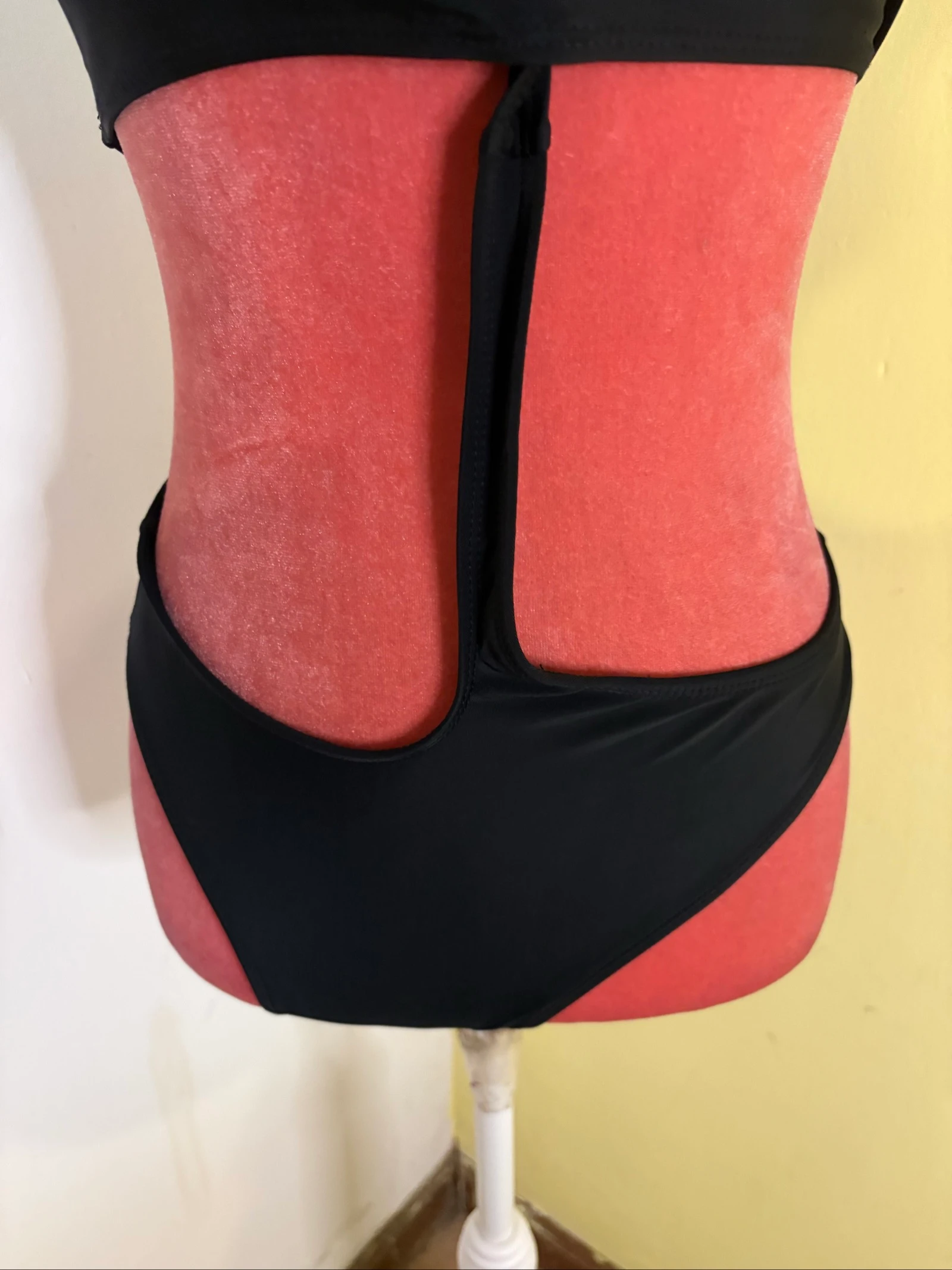 Bikini negro Trikini de un hombro, asimétrico – photo 2